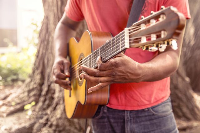 Como Tocar o Ritmo GUARÂNIA no Violão Aprenda a tocar Guarânia no violão.