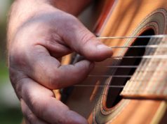Dores ao Tocar Violão | Como Evitar Como evitar as dores ao tocar violão?